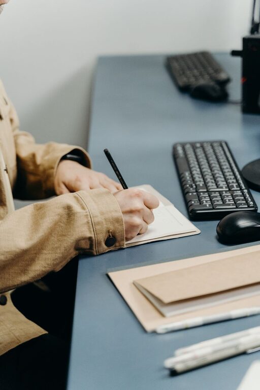 How to Journal for Greater Clarity and Focus